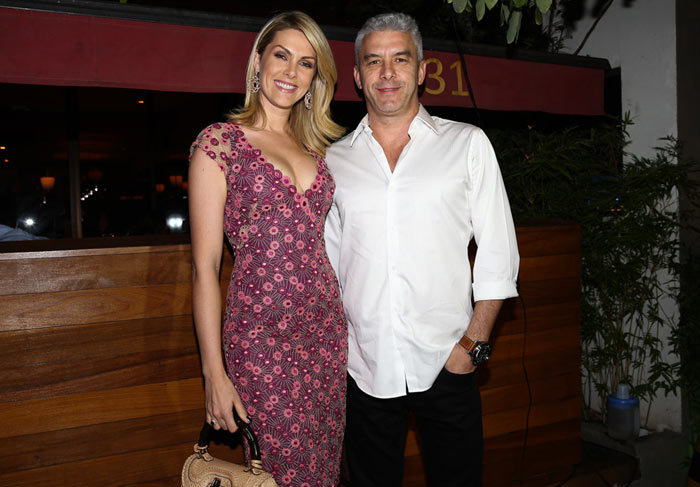 Rodrigo Faro ganha festa de aniversário com Adriane Galisteu, Ana Hickmann e mais amigos