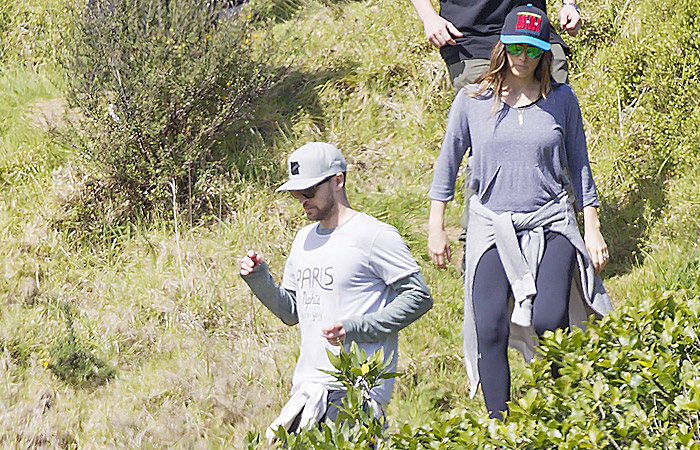 Em meio a boatos de gravidez, Jessica Biel curte férias com Justin Timberlake