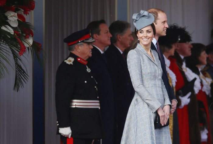 Kate Middleton faz primeira aparição pública após anúncio de nova gravidez