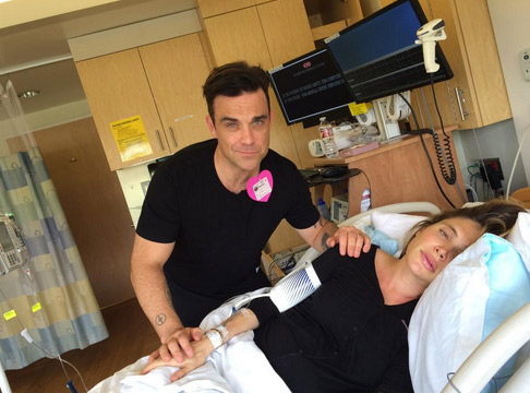Robbie Williams publica vídeos divertidos com a esposa prestes a dar à luz