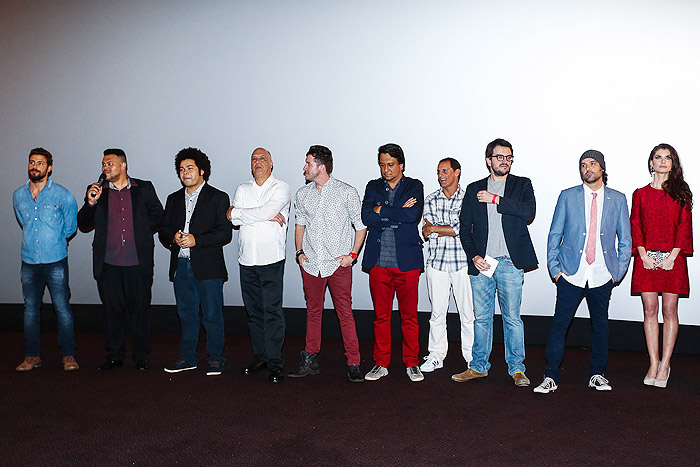 Elenco de Tim Maia apresenta o filme em sala de cinema do shopping Eldorado, em São Paulo