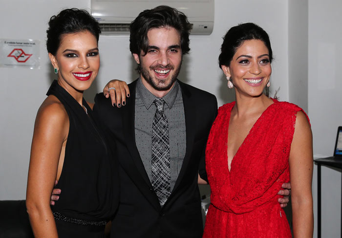 Fiuk com Mariana Rios e Carol Castro