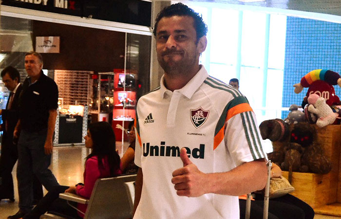 Fred embarca no Rio de Janeiro com equipe do Fluminense