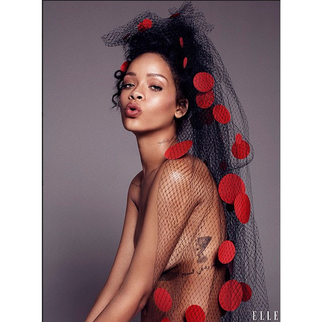 De volta ao Instagram, Rihanna exibe ensaio arrasador