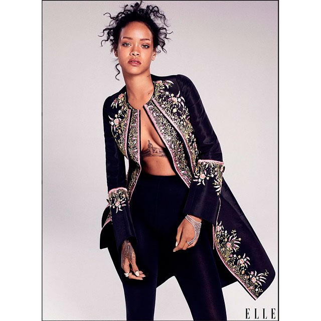 De volta ao Instagram, Rihanna exibe ensaio arrasador