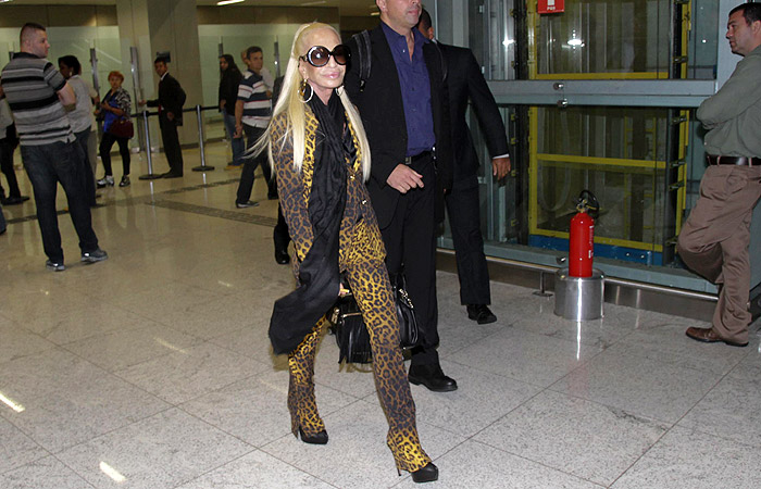 Donatella Versace desembarca em São Paulo para lançamento de coleção 
