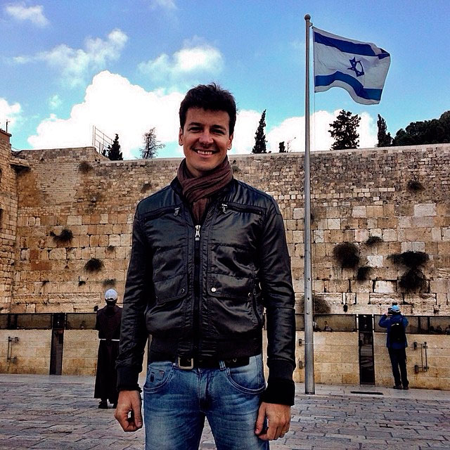 Rodrigo Faro posta mais fotos de sua viagem a Israel