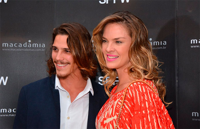 Letícia Birkheuer e Rômulo Arantes Neto brilham no SPFW