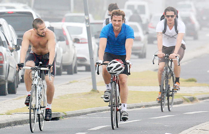 Rafael Cardoso, Igor Rickli e Rafael Losso pedalam juntos no Rio