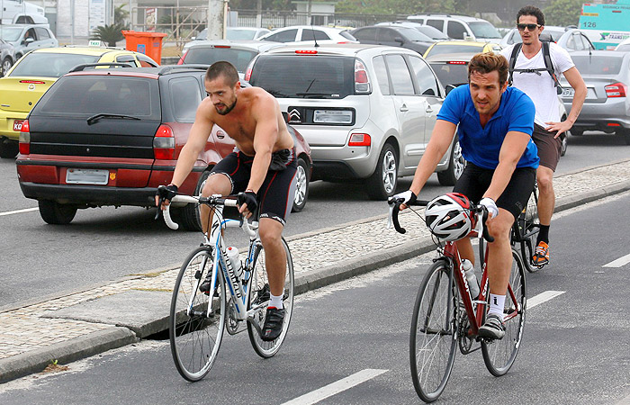 Rafael Cardoso, Igor Rickli e Rafael Losso pedalam juntos no Rio