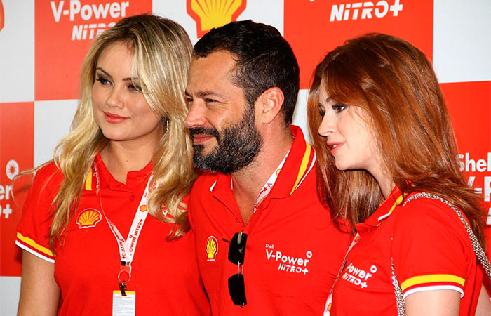 Marina Ruy Barbosa, Malvino Salador e Ellen Rocche no Grande Prêmio de F1