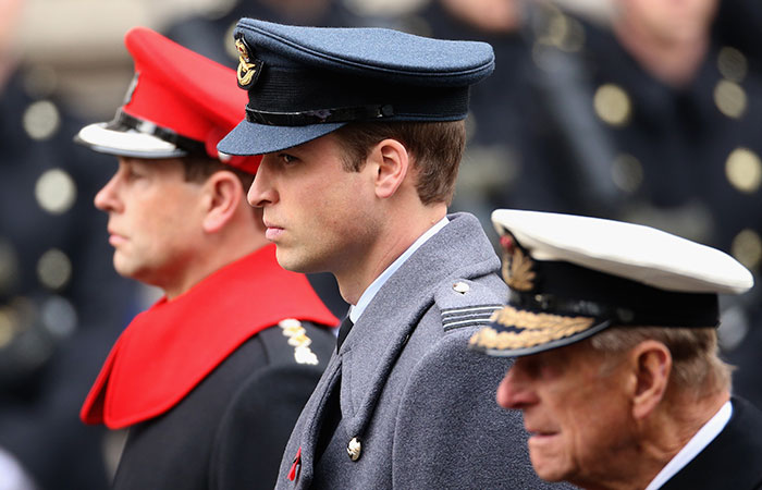  Kate Middleton presta homenagem a soldados falecidos no Remembrance Sunday