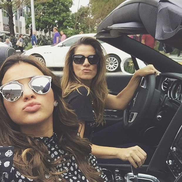 Bruna Marquezine curte Miami ao lado de Ingrid Guimarães