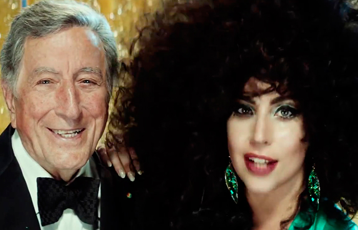 Lady Gaga e Tony Bennett protagonizam campanha de Natal da H&M. Assista!