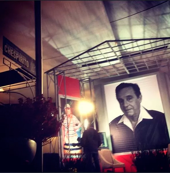 Primeira missa em homenagem ao ator Roberto Bolaños gera muita emoção