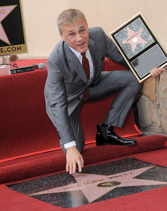 Christoph Waltz ganha estrela na Calçada da Fama, em Los Angeles