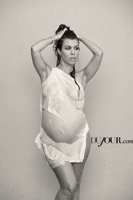 Grávida de 8 meses, Kourtney Kardashian posa nua para revista