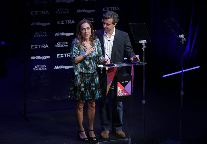 Luciano Huck e Cissa Guimarães apresentam premiação beneficente