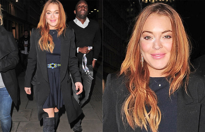Lindsay Lohan chega cheia de estilo a evento de caridade