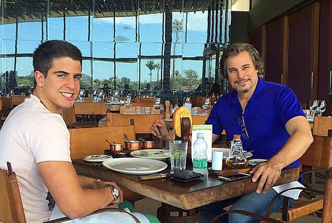 Edson Celulari almoça com Enzo: ‘Orgulho!’
