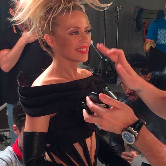  Kylie Minogue mostra fotos de seu novo clipe