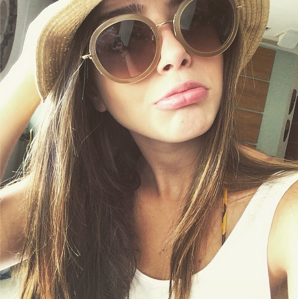 Estilosa, Giovanna Lancellotti faz carinha de triste em foto do Instagram