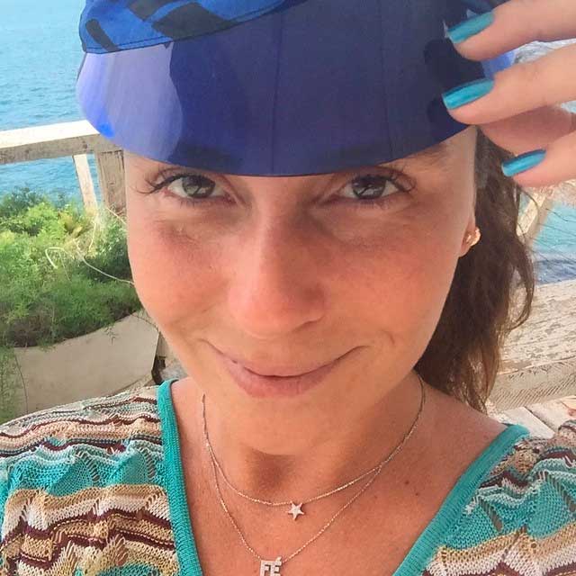 Giovanna Antonelli faz selfie sem maquiagem