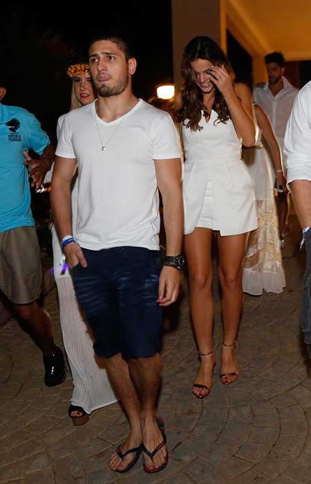 Daniel Rocha e Bruna Marquezine curtem Réveillon juntos em Florianópolis