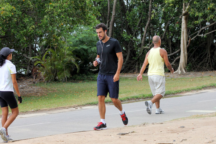 Joaquim Lopes grava Império na Lagoa Rodrigo de Freitas, no Rio