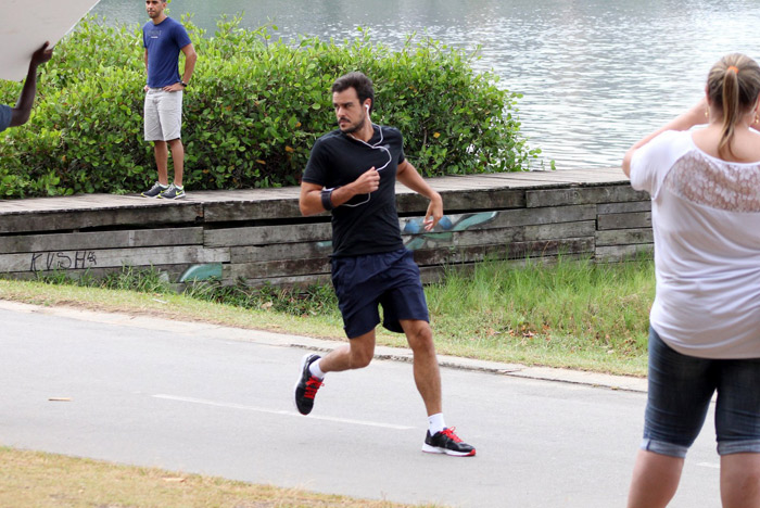 Joaquim Lopes grava Império na Lagoa Rodrigo de Freitas, no Rio