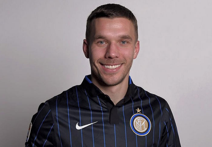 Lukas Podolski estreia no futebol italiano