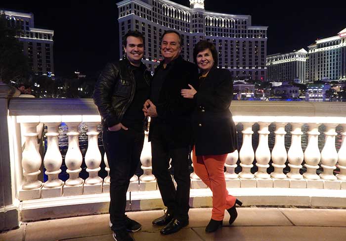 Ronnie Von curte o filho em temporada em Las Vegas. Confira as fotos!