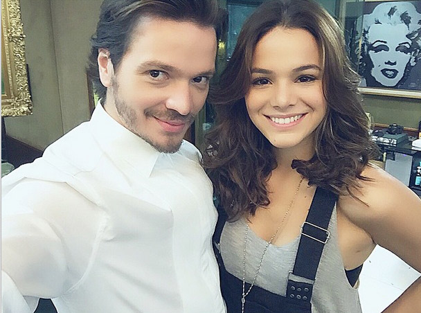  Bruna Marquezine muda o visual para novo personagem