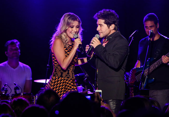Luiza Possi canta com Daniel, em São Paulo