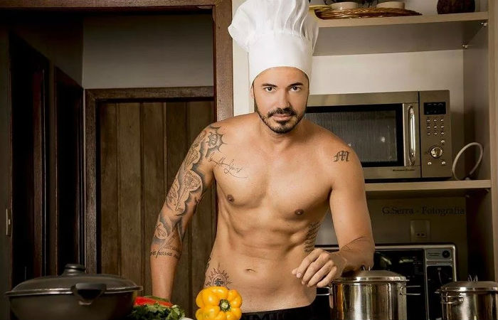 Mister Rio Grande do Sul mostra seus dotes culinários em ensaio sexy