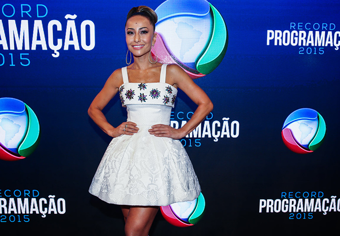 Ticiane Pinheiro, Sabrina Sato e Gugu se juntam ao elenco da Record em festa de lançamento