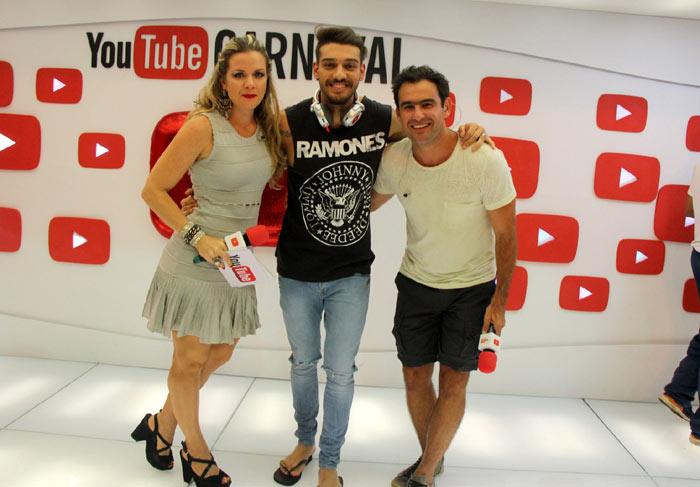 Lucas Lucco recebe o Prêmio YouTube Carnaval