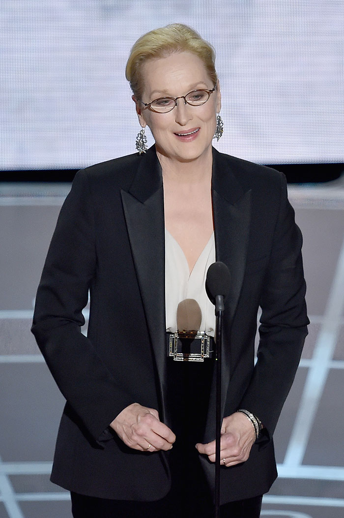 Oscar 2015: Meryl Streep apresentando a homenagem aos artistas que morreram em 2014/2015