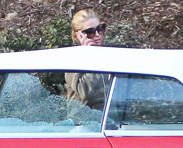 Paris Hilton chama a polícia ao ver carro com os vidros quebrados