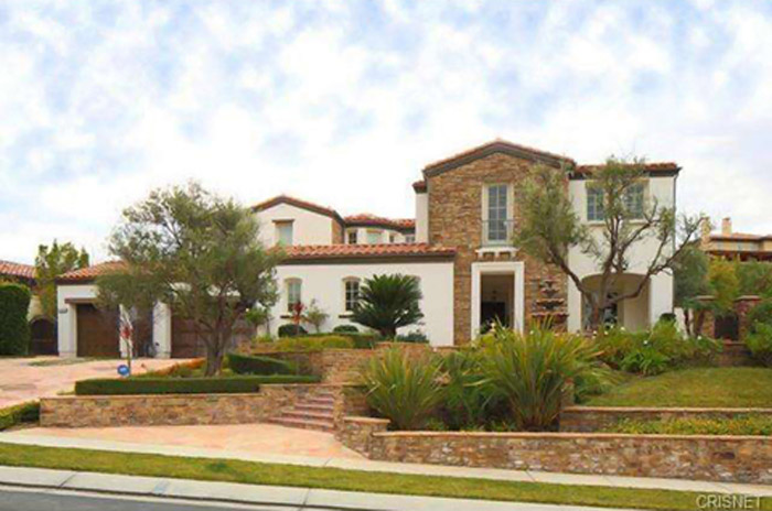 Kylie Jenner gasta R$ 7,7 milhões ao comprar mansão