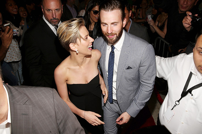 Scarlett Johansson e Chris Evans