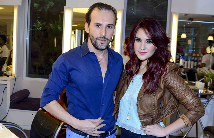 Dulce Maria lança seu segundo livro, Dulce Amargo: Lembranças de uma Adolescente