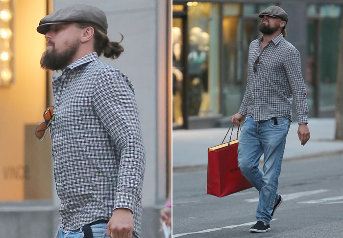 Leonardo DiCaprio faz compras com boina ‘enterrada’ na cabeça