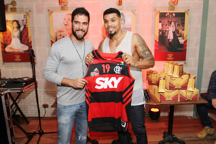 O armador do Flamengo, Gegê, com Naldo Benny