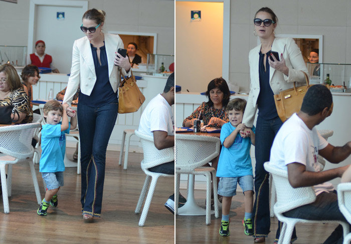 Letícia Birkheuer aposta em look estiloso para passear com o filho em shopping carioca