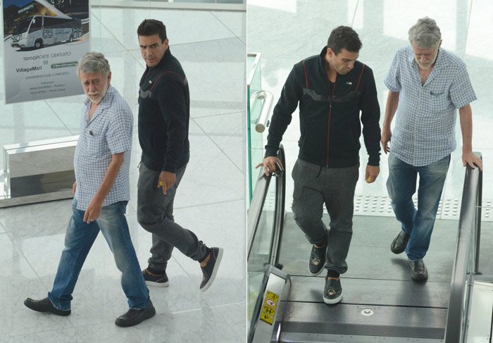 André Marques almoça com o pai em shopping carioca 