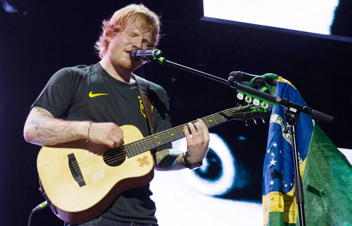 Com a casa cheia, Ed Sheeran faz primeiro show de sua turnê pelo Brasil