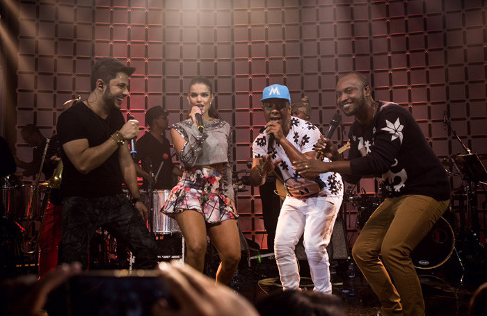  Cristiano Araújo, Mari Antunes e Psirico se encontram no Música Boa ao Vivo