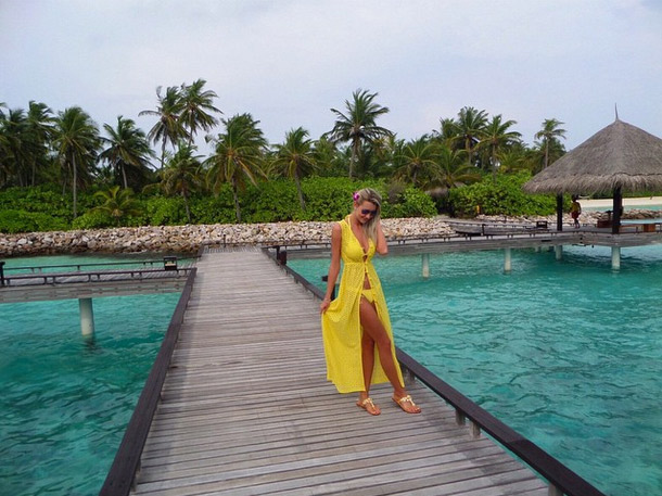 Ana Paula Siebert posa toda fofa nas Ilhas Maldivas
