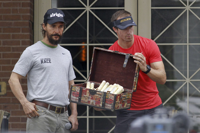 Matthew McConaughey viaja para Nova Orleans em prol de instituição de caridade